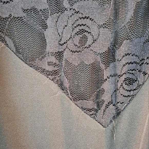 Black Plus Size Peplum Tunic With Lace V-Neck And Sleeves - Picture 10 of 12